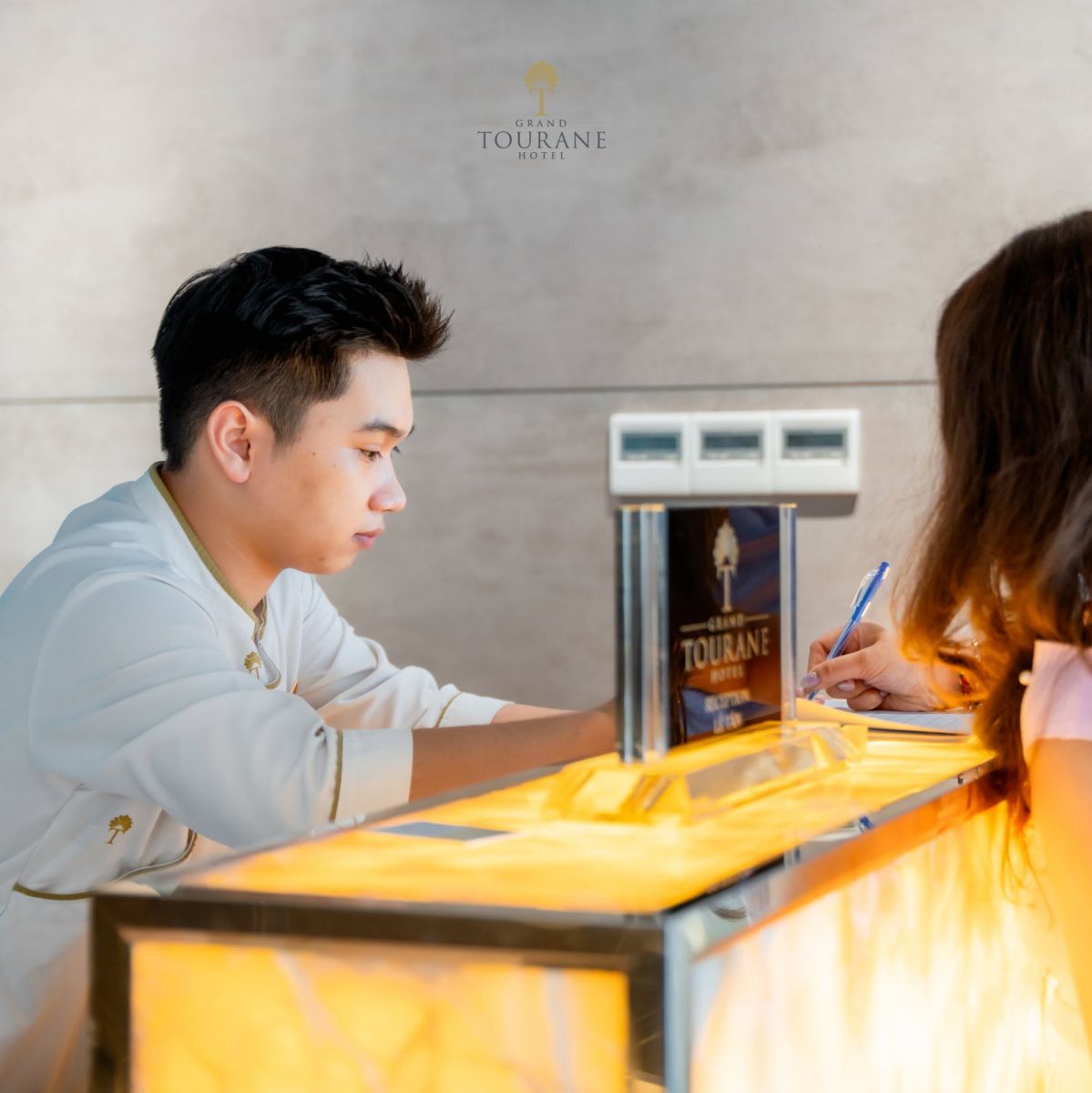 book-a-hotel-in-Da-Nang