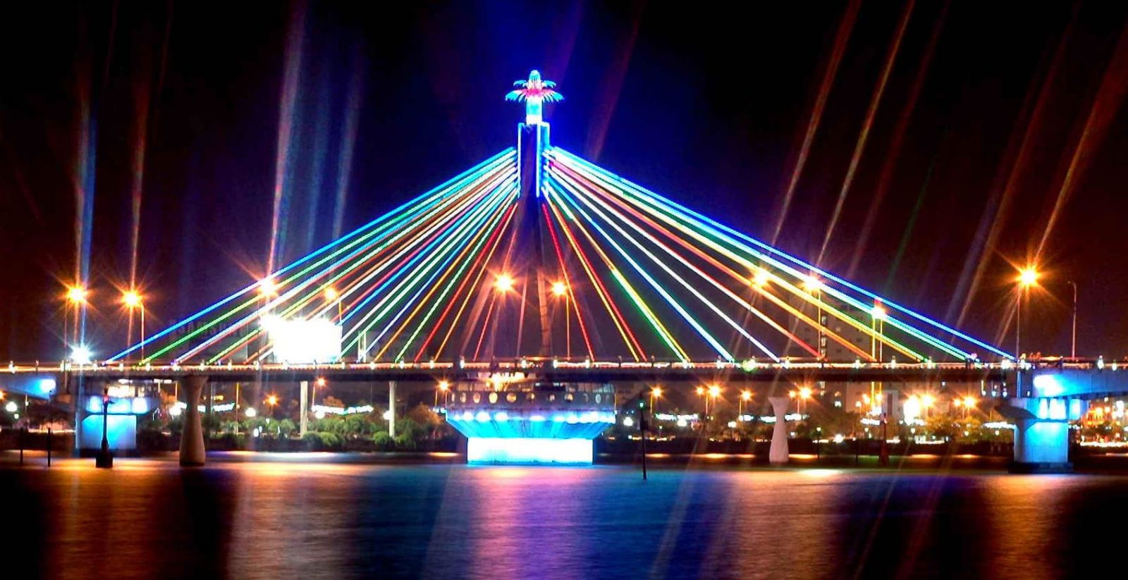 dia-diem-chơi-toi-o-da-nang