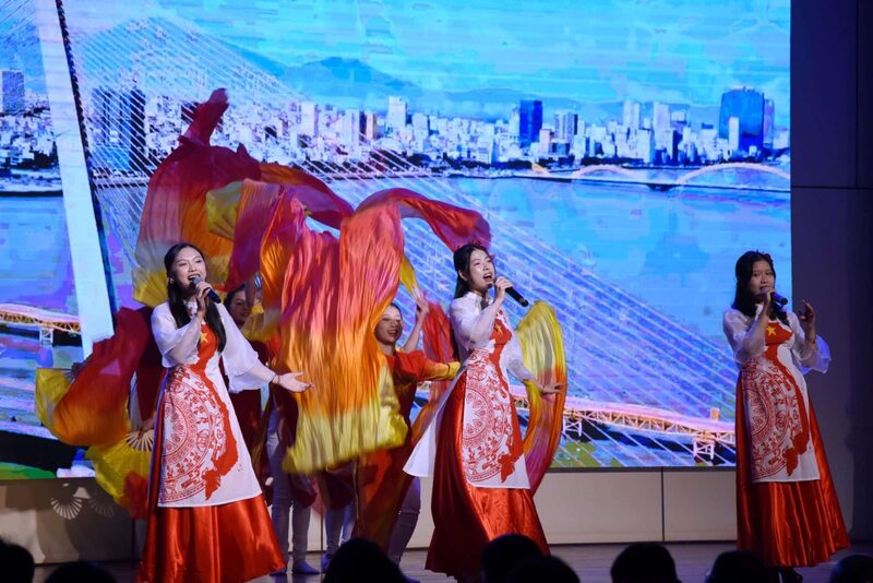 places to play Tet in Da Nang