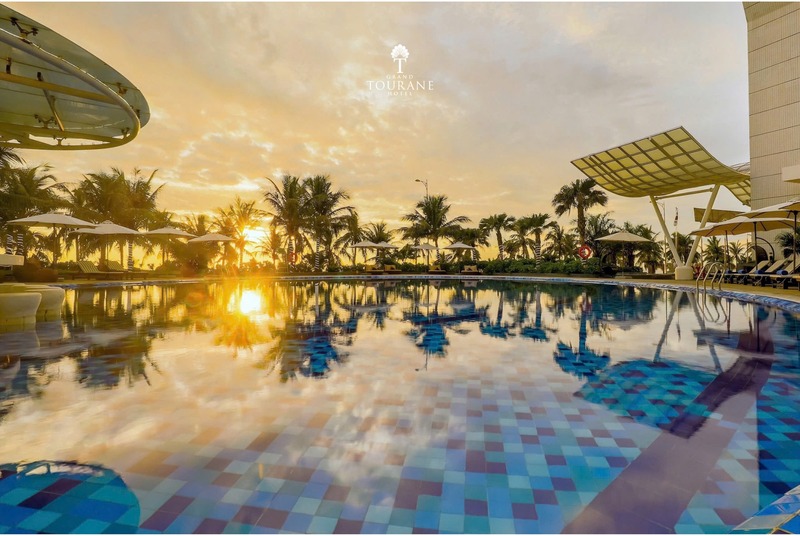 khách sạn 5 sao view biển đà nẵng 
